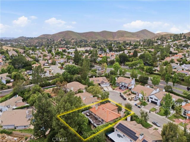5620 Middle Crest, Agoura Hills, CA 91301