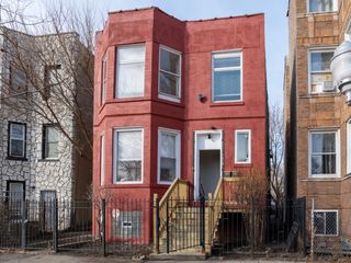 1824 S HARDING Avenue, Chicago, IL 60623
