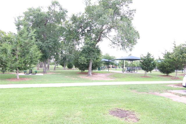 24010 Farmstead Drive, Hockley, TX 77447