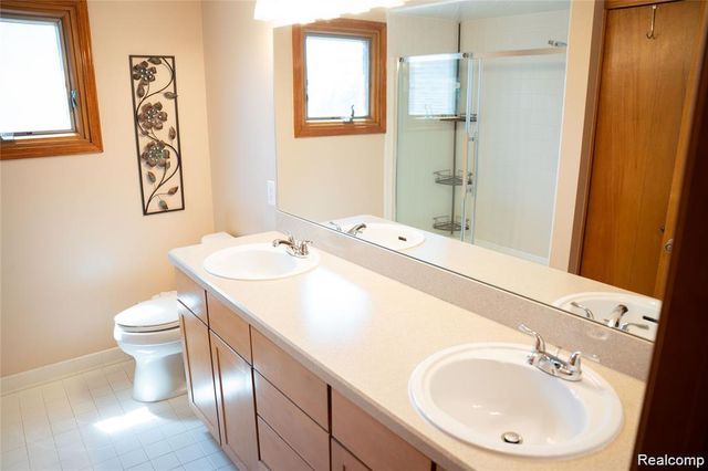 6651 Arlington Drive, West Bloomfield Charter Township, MI 48322