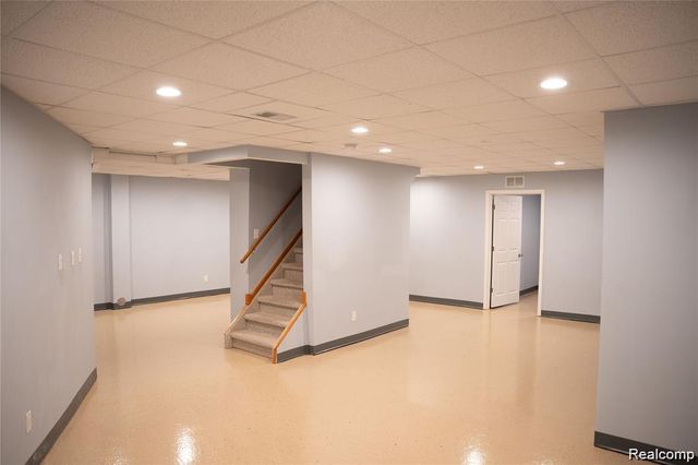6651 Arlington Drive, West Bloomfield Charter Township, MI 48322