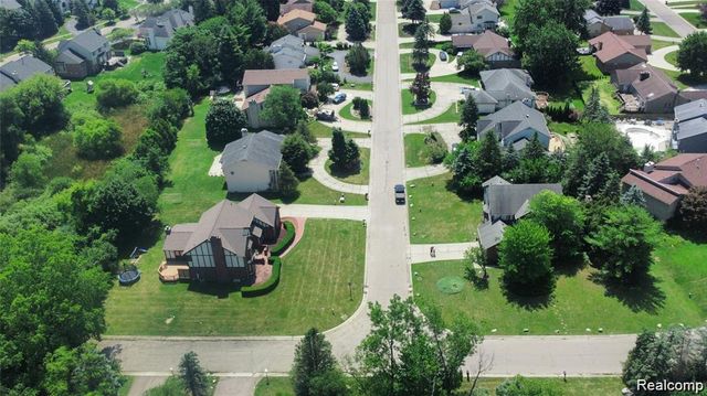 6651 Arlington Drive, West Bloomfield Charter Township, MI 48322
