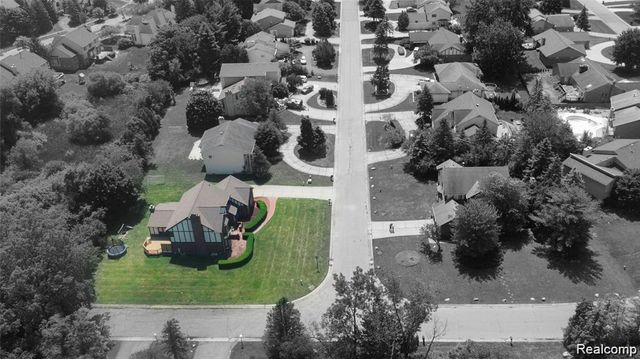 6651 Arlington Drive, West Bloomfield Charter Township, MI 48322