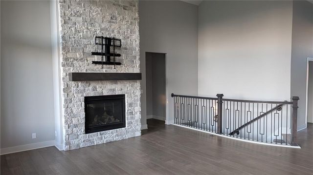 1205 Hampton Drive, Raymore, MO 64083