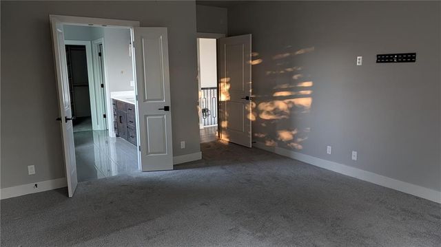 1205 Hampton Drive, Raymore, MO 64083
