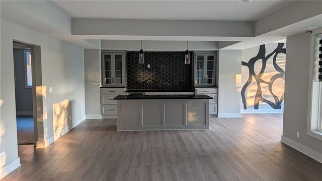 1205 Hampton Drive, Raymore, MO 64083