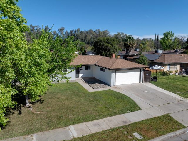 1673 Sacramento Dr, Merced, CA 95348