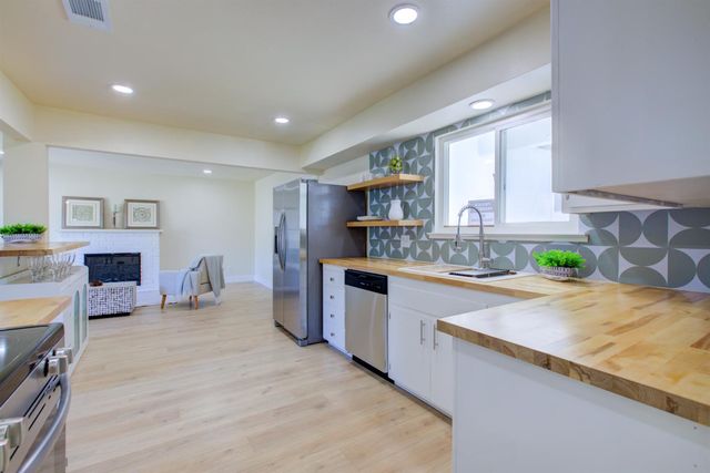 1673 Sacramento Dr, Merced, CA 95348