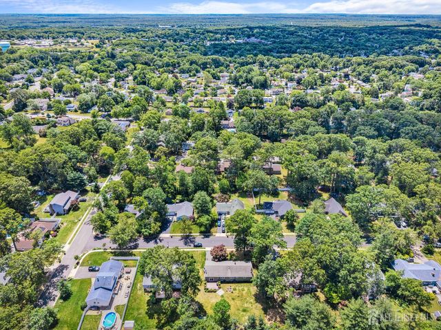 5 Camelot Drive, East Brunswick, NJ 08816