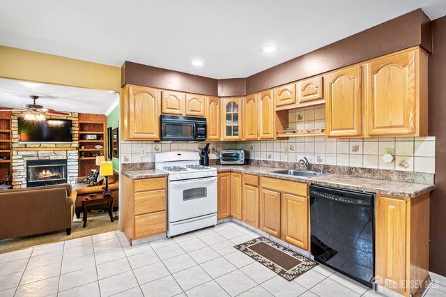 5 Camelot Drive, East Brunswick, NJ 08816