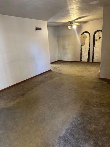 4701 NE 45th Terrace, Kansas City, MO 64117