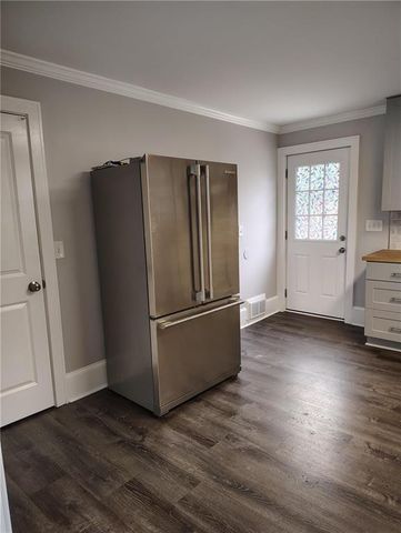 391 Locklear Cir, Dallas, GA 30157