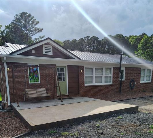 391 Locklear Cir, Dallas, GA 30157