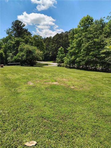 391 Locklear Cir, Dallas, GA 30157