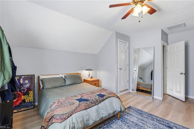 5369 Bagpipers LN, Virginia Beach, VA 23464