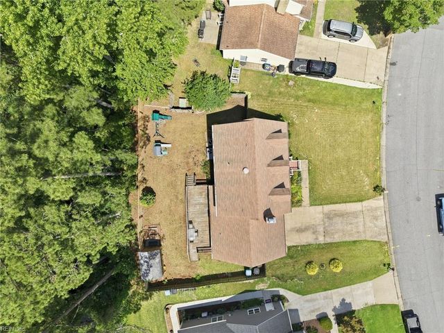 5369 Bagpipers LN, Virginia Beach, VA 23464