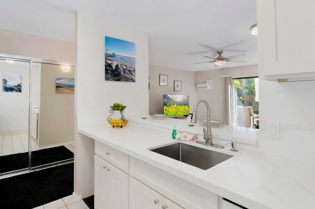 1299 Uluniu Rd Apt G104 104, Kihei, HI 96753