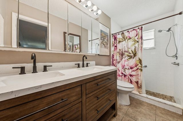 1702 SW 14th Avenue, Boynton Beach, FL 33426