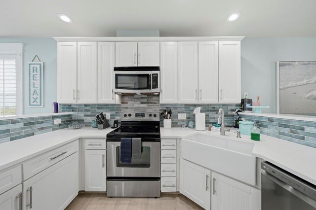 26350 Cat Tail Drive 201, Galveston, TX 77554
