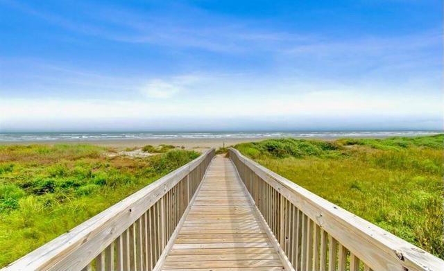 26350 Cat Tail Drive 201, Galveston, TX 77554