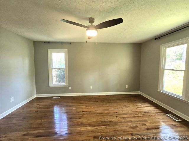 7786 Dragonhead Road, Fayetteville, NC 28311