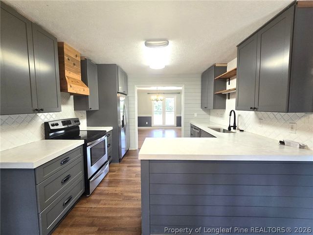 7786 Dragonhead Road, Fayetteville, NC 28311