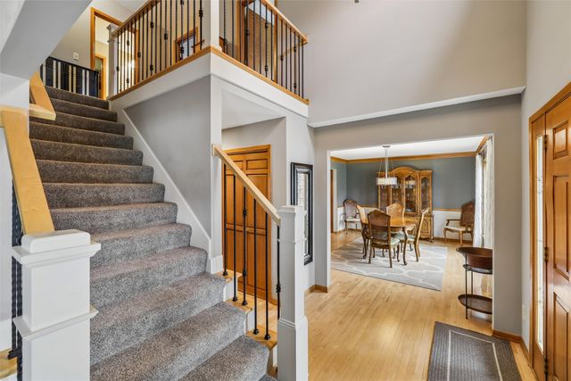 5712 Pommel Court, West Des Moines, IA 50266