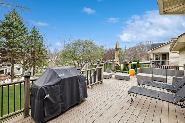 5712 Pommel Court, West Des Moines, IA 50266