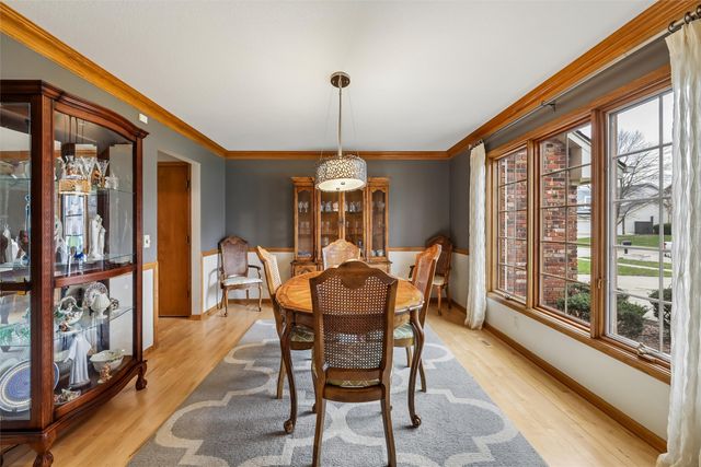 5712 Pommel Court, West Des Moines, IA 50266