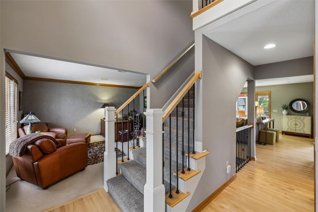 5712 Pommel Court, West Des Moines, IA 50266