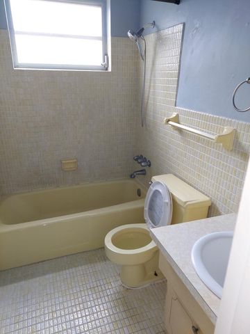 1011 NW 45th Court, Fort Lauderdale, FL 33309