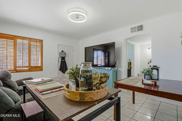 7859 Rosemary St, El Paso, TX 79915