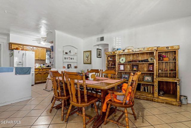 7859 Rosemary St, El Paso, TX 79915