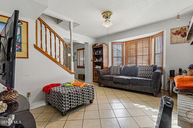 7859 Rosemary St, El Paso, TX 79915