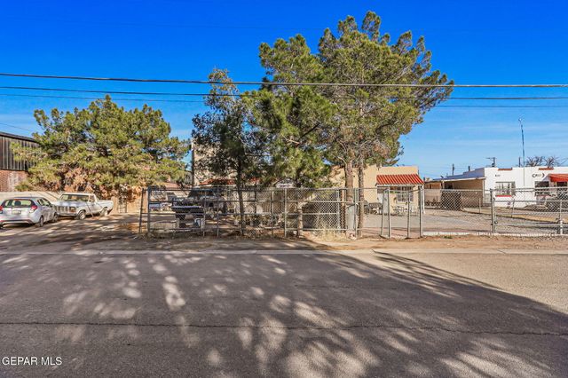 7859 Rosemary St, El Paso, TX 79915