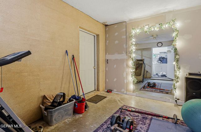 7859 Rosemary St, El Paso, TX 79915