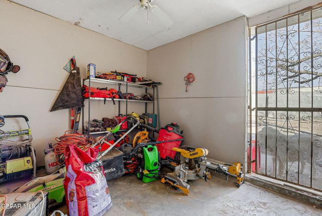 7859 Rosemary St, El Paso, TX 79915