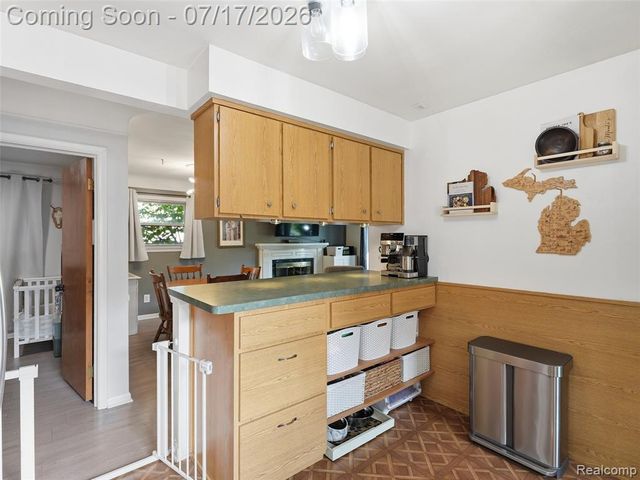 21920 Mauer Street, Saint Clair Shores, MI 48080
