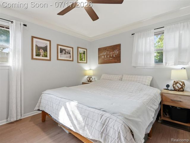 21920 Mauer Street, Saint Clair Shores, MI 48080