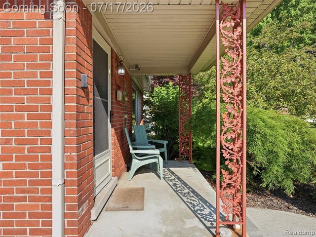 21920 Mauer Street, Saint Clair Shores, MI 48080