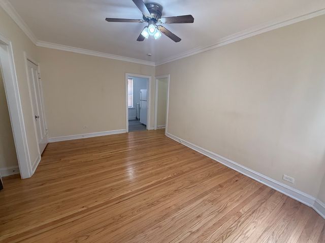 2111 Grove Avenue 110, Berwyn, IL 60402