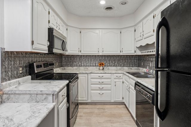 400 Sunset Drive Apt K50, Johnson City, TN 37604