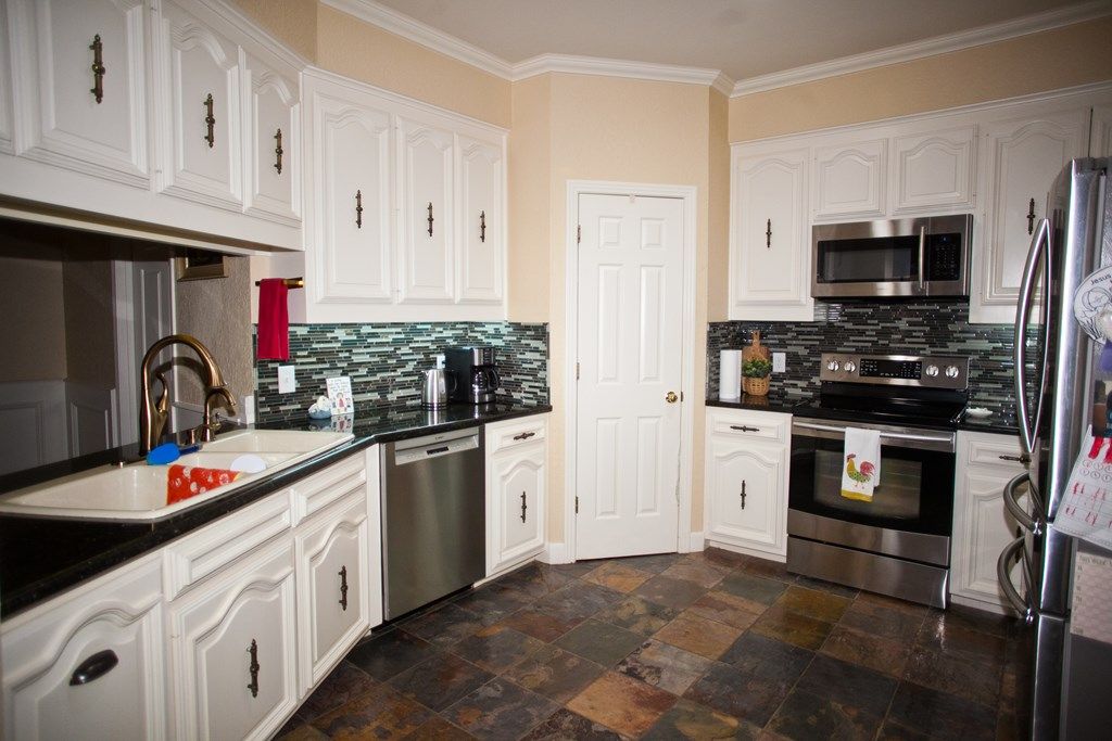 Image 12 of property listing at 5114 Fairway Dr, San Angelo, TX 76904