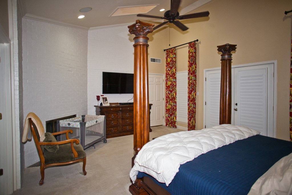 Image 17 of property listing at 5114 Fairway Dr, San Angelo, TX 76904