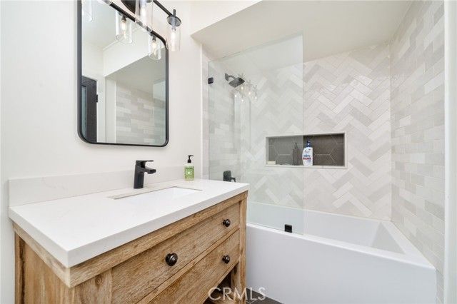 435 W 9th Street A6, Upland, CA 91786