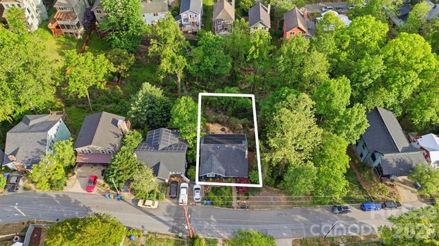 107 Courtland Avenue, Asheville, NC 28801