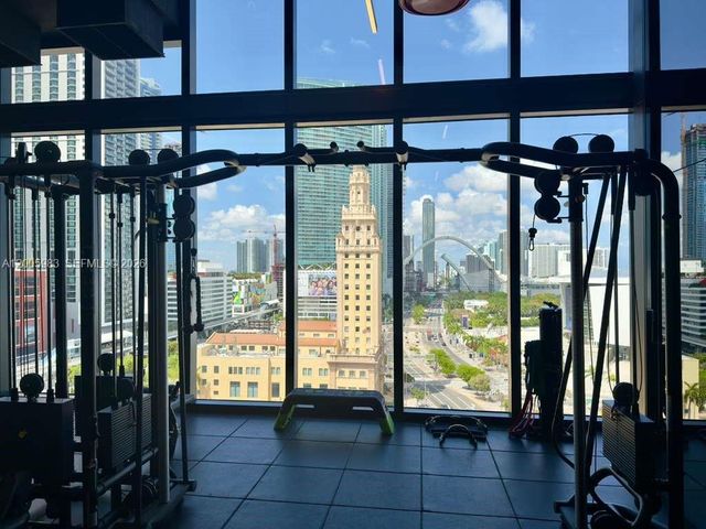 398 NE 5th St 4313, Miami, FL 33132