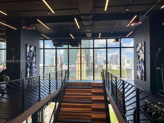 398 NE 5th St 4313, Miami, FL 33132