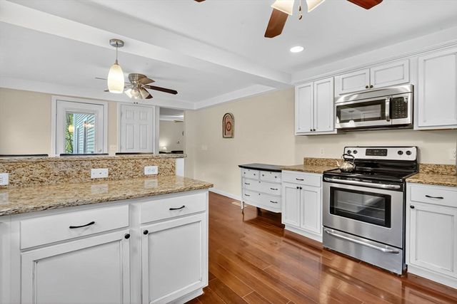 407 Monson Rd, Wilbraham, MA 01095