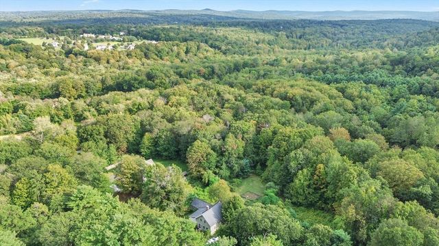 407 Monson Rd, Wilbraham, MA 01095